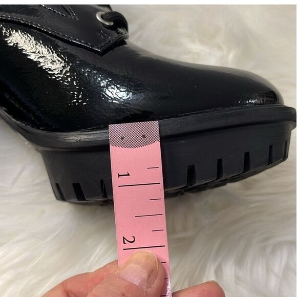 Guess women’s Lace Up Combat Patent Platforms Boots Quilted Chunky Block Heeled - Picture 10 of 10